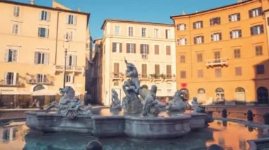 hiper atlama, Piazza Navona, Roma üzerinde çeşme. İtalya