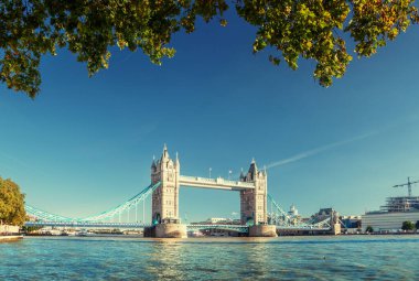 Londra 'daki kule köprüsü.