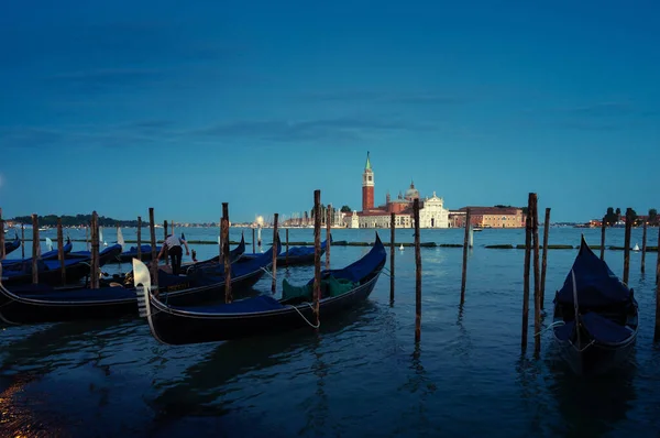 Gondolal Por Noche Iglesia San Giorgio Maggiore Venecia Italia —  Fotos de Stock