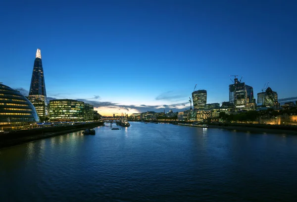 Atardecer Londres Río Támesis Desde Tower Bridge Reino Unido — Foto de Stock
