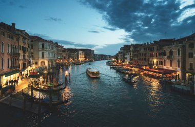 Gün batımında Büyük Kanal, Venedik, İtalya