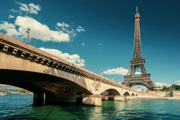 Seine Parijs Met Eiffeltoren Ochtend — Stockfoto