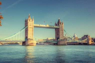 Londra 'daki kule köprüsü.