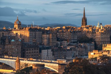 Edinburgh şehri Calton Hill 'den ufuk çizgisi, Birleşik Krallık