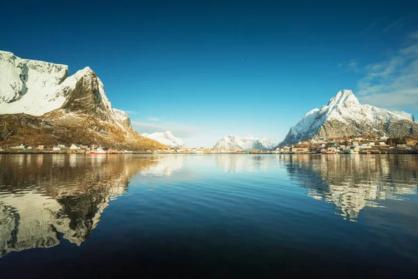 Tavasz Reine Village Lofoten Szigetek Norvégia — Stock Fotó