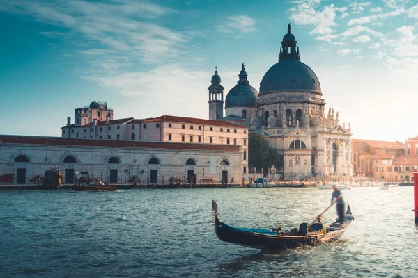 Gondola Bazylika Santa Maria Della Salute Wenecja Włochy — Zdjęcie stockowe