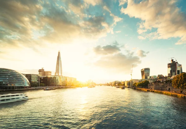 Londoner Skyline Von Der Tower Bridge Großbritannien — Stockfoto