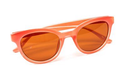 Beyaz arka planda izole bayanlar güneş gözlüğü