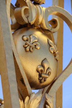 Versay Sarayı 'nın Cour d' Honneur Kapıları