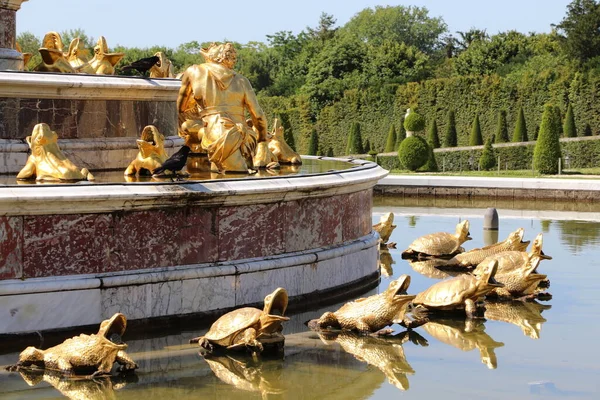 Detalhe Uma Fonte Palácio Versalhes — Fotografia de Stock