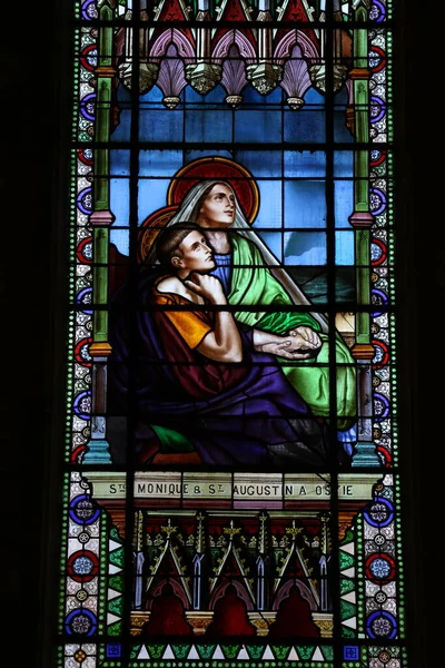 法国Saint Martin Re教堂的旧彩色玻璃 — 图库照片