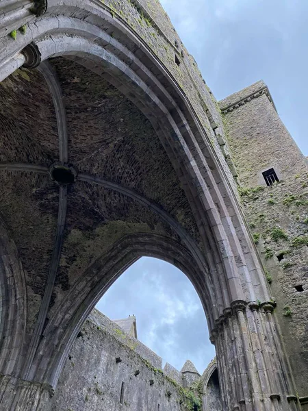 İrlanda 'daki Cashel Kayası