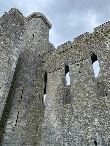 İrlanda 'daki Cashel Kayası