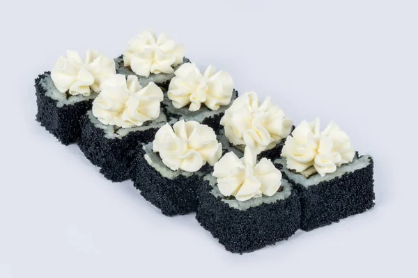 Sushi aufgenommen auf einem weißen Hintergrund Seitenansicht — Stockfoto
