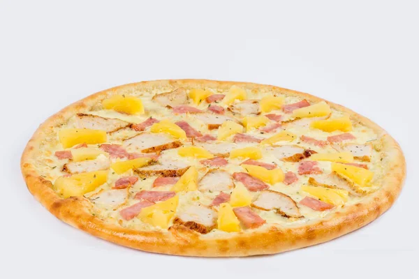 Pizza Havaiana Tiro Prato Branco Close Sob Lombo — Fotografia de Stock