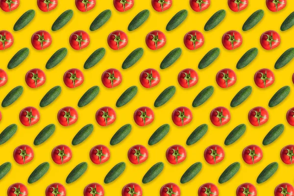 Colorful Pattern Red Tomatoes Cucumbers Yellow Background View Top — Stock Photo, Image