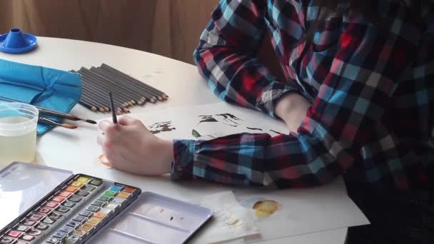 Zeichnung Erstaunlicher Vögel Mit Aquarellblumen Auf Einem Papierbogen Mit Einem — Stockvideo