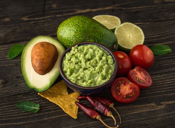 Guacamole Blue Bowl Tortilla Chips Lemon Natural Wooden Desk — Stock Photo, Image