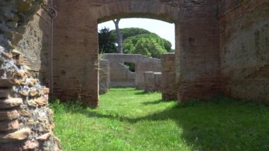 Erken İtalyan tarihinin mirası şimdi hedef turistler için seyahat. Ostia eski şehir, Roma, İtalya.