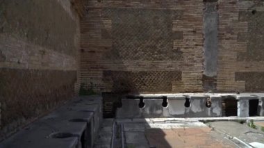 Erken İtalyan tarihinin mirası şimdi hedef turistler için seyahat. Ostia eski şehir, Roma, İtalya.