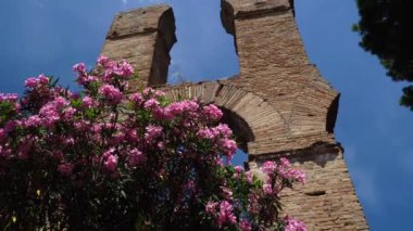 Erken İtalyan tarihinin mirası şimdi hedef turistler için seyahat. Ostia eski şehir, Roma, İtalya.