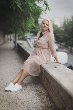 Roma, Italt sokaklarda yürüyen inanılmaz turist womam