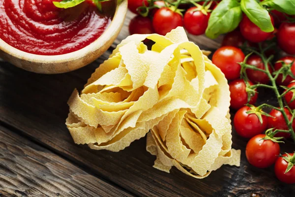 Italian Typical Pasta Pappardelle Tomato Sauce Basil Selective Focus — Stock Photo, Image