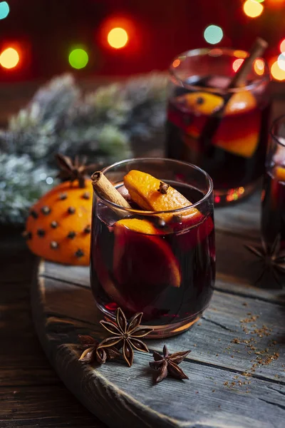 Karácsonyi Fűszerek Gyümölcsök Fából Készült Rusztikus Asztal Forralt — Stock Fotó