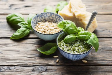 Tipik İtalyan pesto