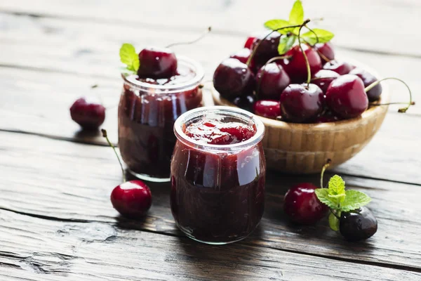 Homemade cherry jam — Stock Photo, Image