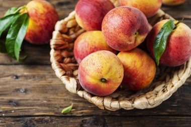 taze tatlı şeftali