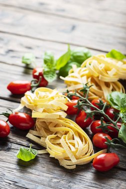 Geleneksel İtalyan makarna fettuccine