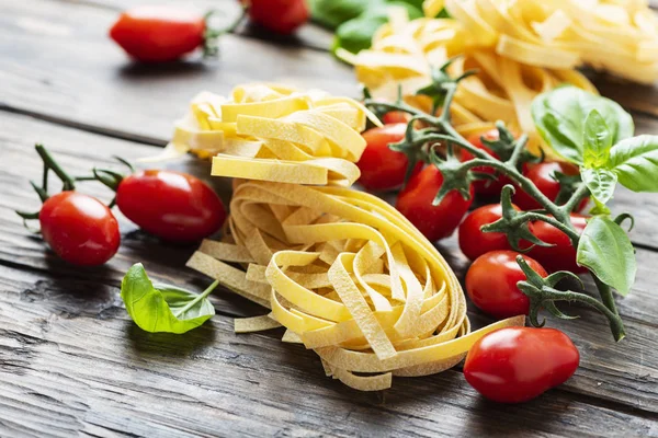 Massa tradicional italiana fettuccine — Fotografia de Stock