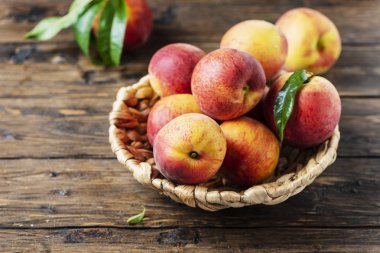 taze tatlı şeftali