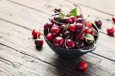 tatlı taze kiraz