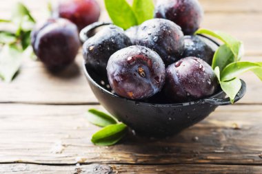 Tatlı kırmızı Erik