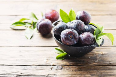 Tatlı kırmızı Erik