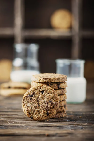 Zoete koekjes met chocolade — Stockfoto