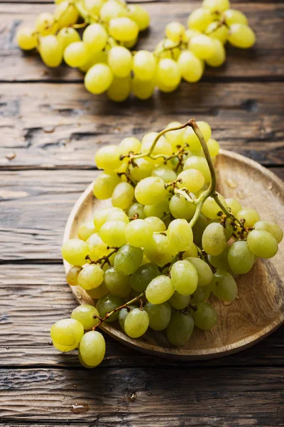 Sweet yellow grape — Stock Photo, Image