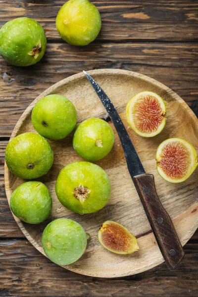 Sweet green figs — Stock Photo, Image
