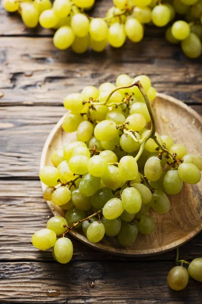 Sweet yellow grape — Stock Photo, Image