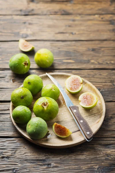 Sweet green figs — Stock Photo, Image