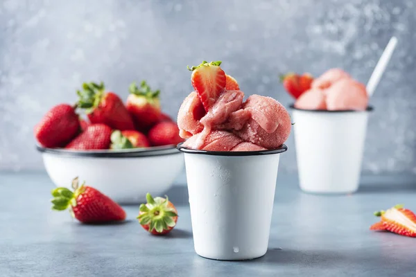 Helado Fresa Verano Fresa Fresca Imagen Enfoque Selectivo — Foto de Stock