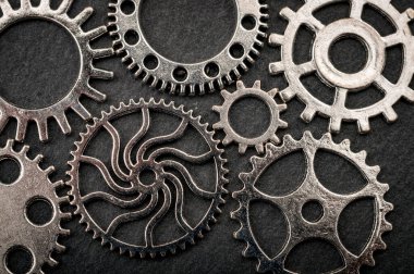 Metal dişlilerle takım çalışması ve bağlama kavramı kenetlendi