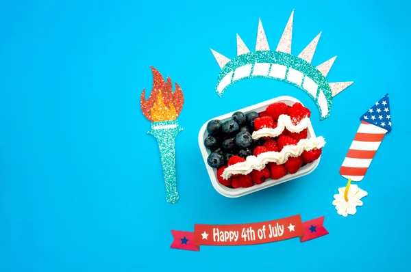 Függetlenség Napja Boldog Negyedik Július Desszert Koncepció Amerikai Zászló Készült — Stock Fotó