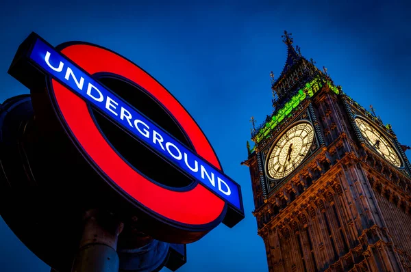 Londýn Velká Británie Října 2016 Big Ben Tyčí Nad Značkou — Stock fotografie