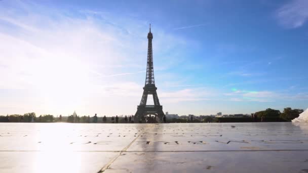 Torre Eiffel y paisaje urbano de París — Vídeo de stock