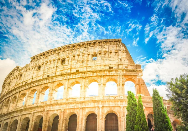 Colisée au coucher du soleil à Rome, Italie — Photo