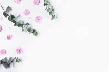 Yeşil çiçek kompozisyon