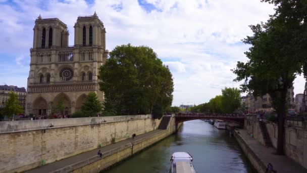 Pont neuf, Paříž, Francie — Stock video